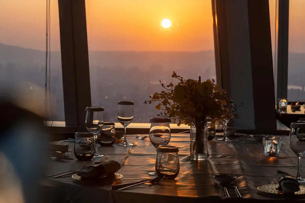 restaurant cover