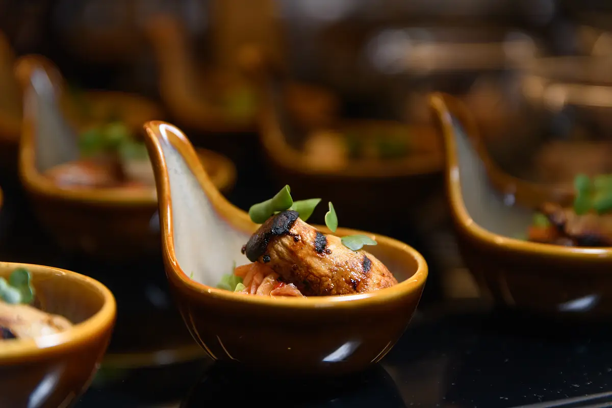restaurant cover