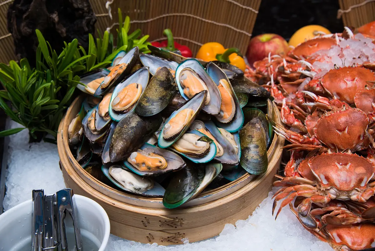 restaurant cover
