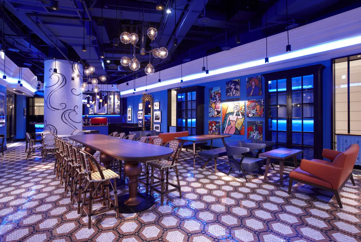 restaurant cover