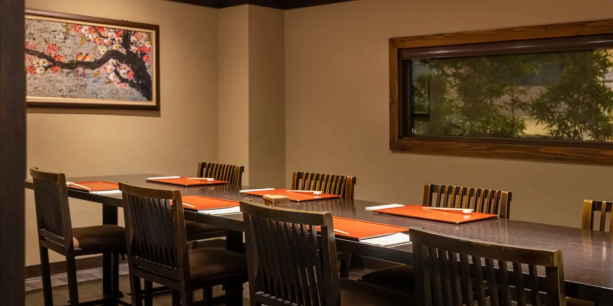restaurant cover