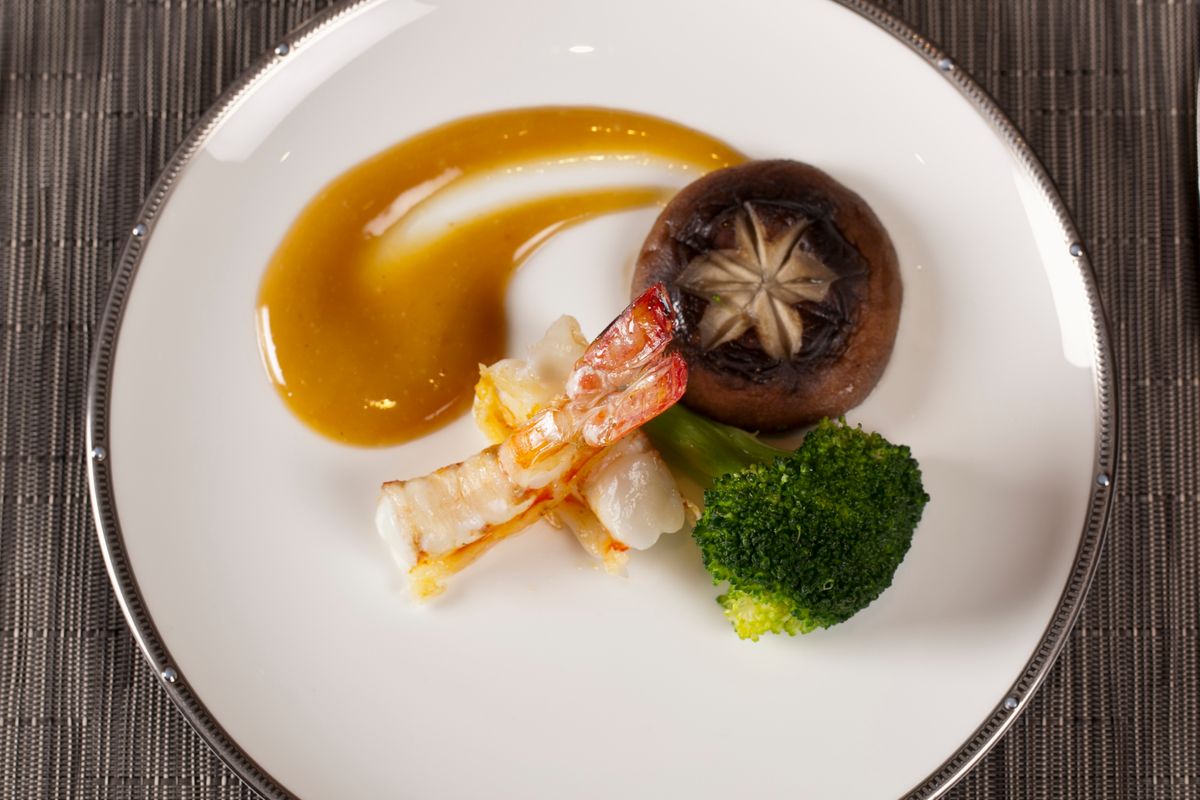 紅花鐵板燒 台北101購物中心旗艦店 24小時線上餐廳訂位 Eztable 簡單桌 預訂美好用餐時光