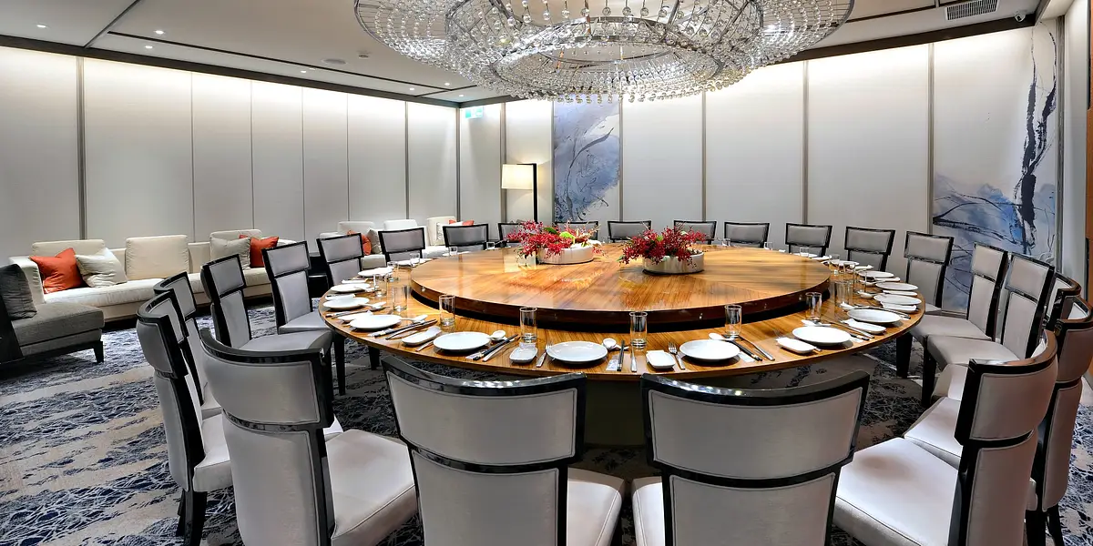 restaurant cover