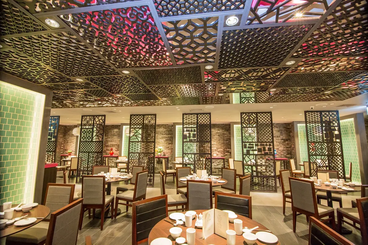 restaurant cover