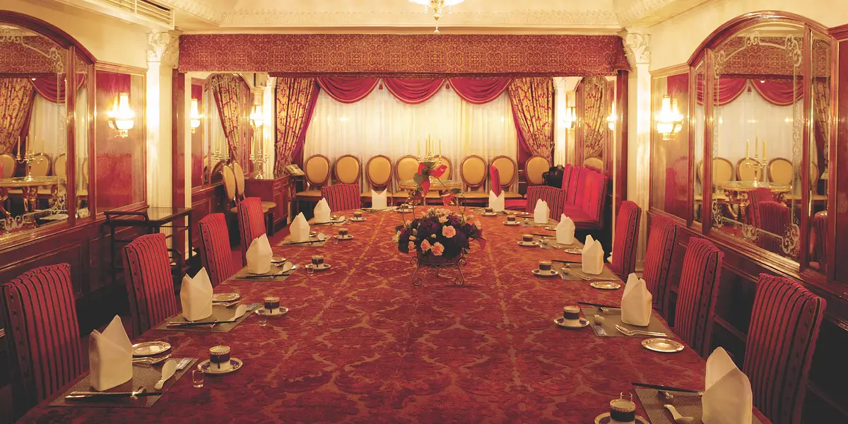 restaurant cover