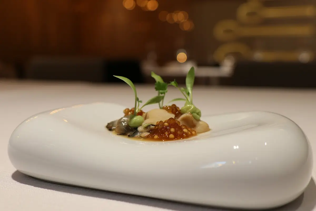 restaurant cover