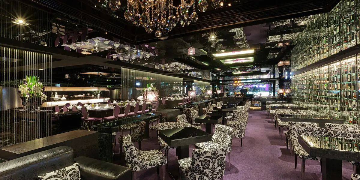 restaurant cover