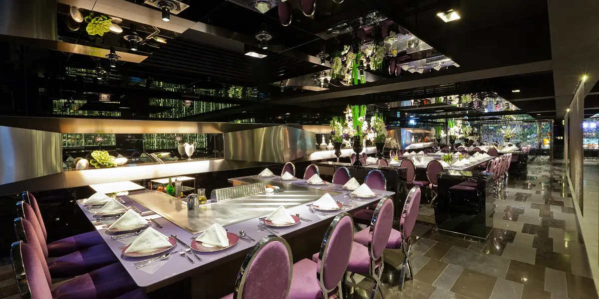 restaurant cover