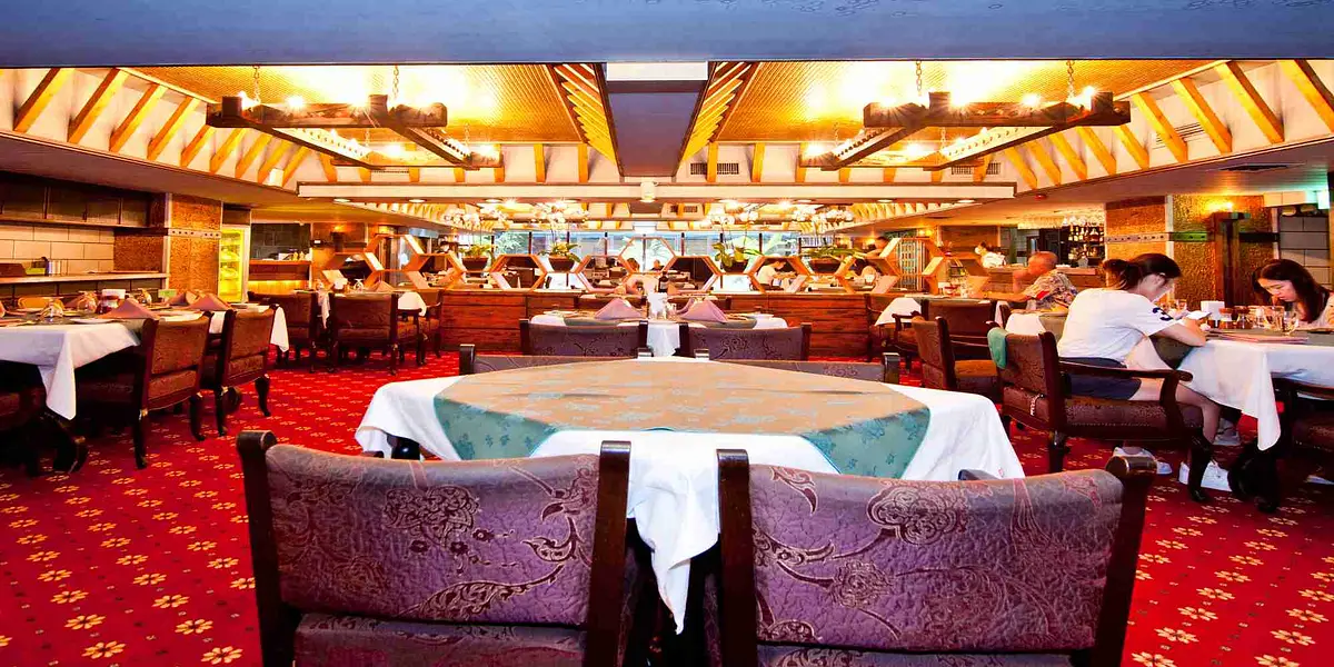 restaurant cover