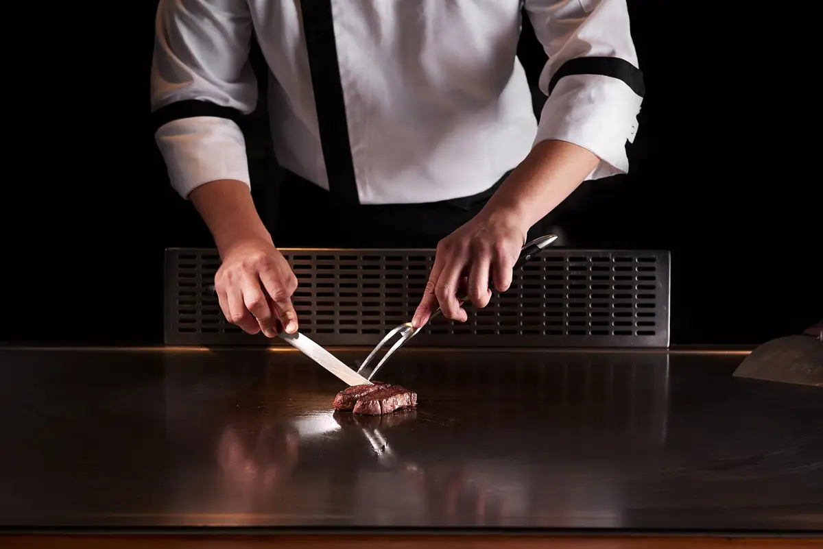 restaurant cover
