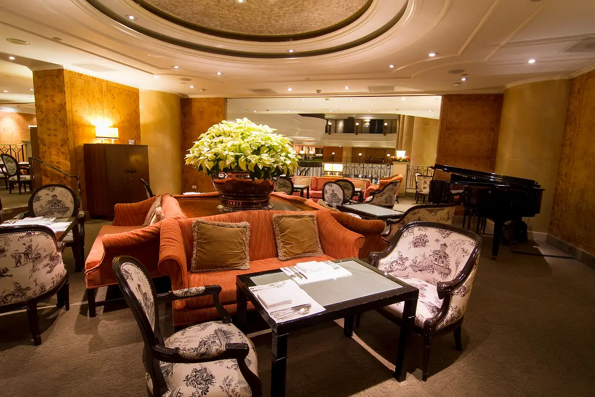 restaurant cover