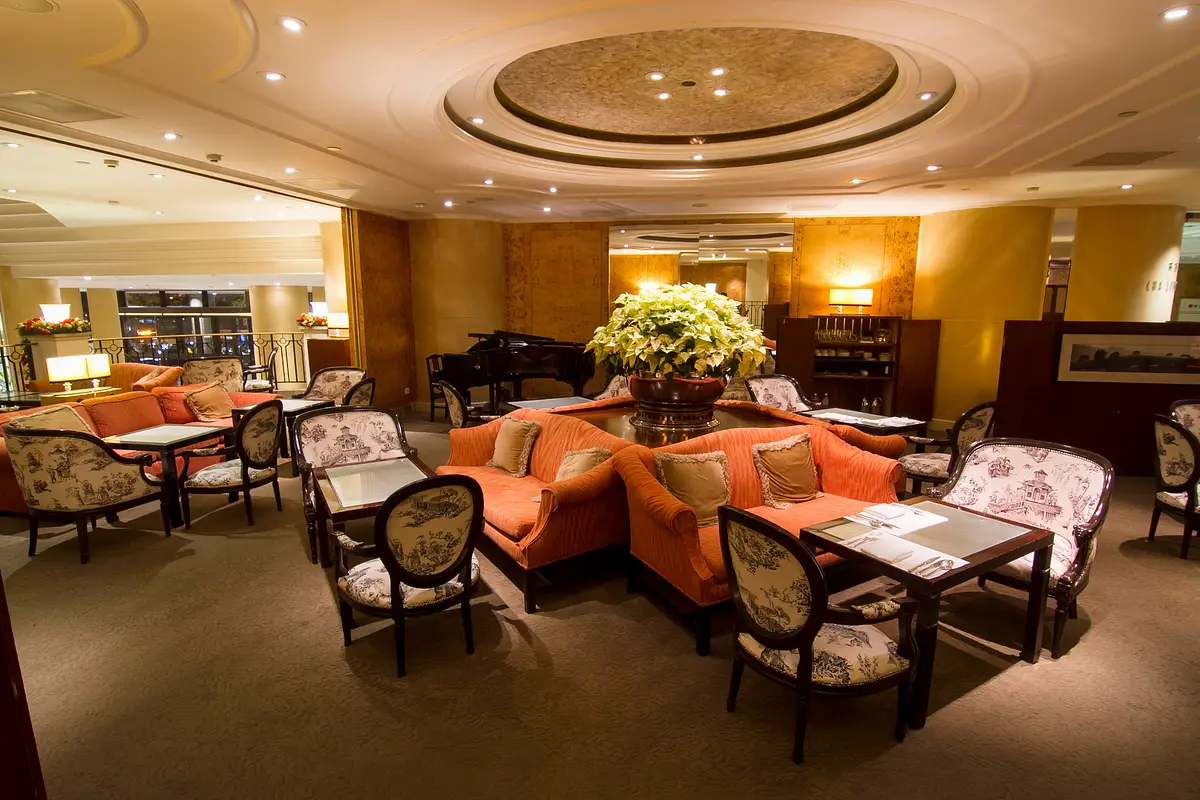 restaurant cover