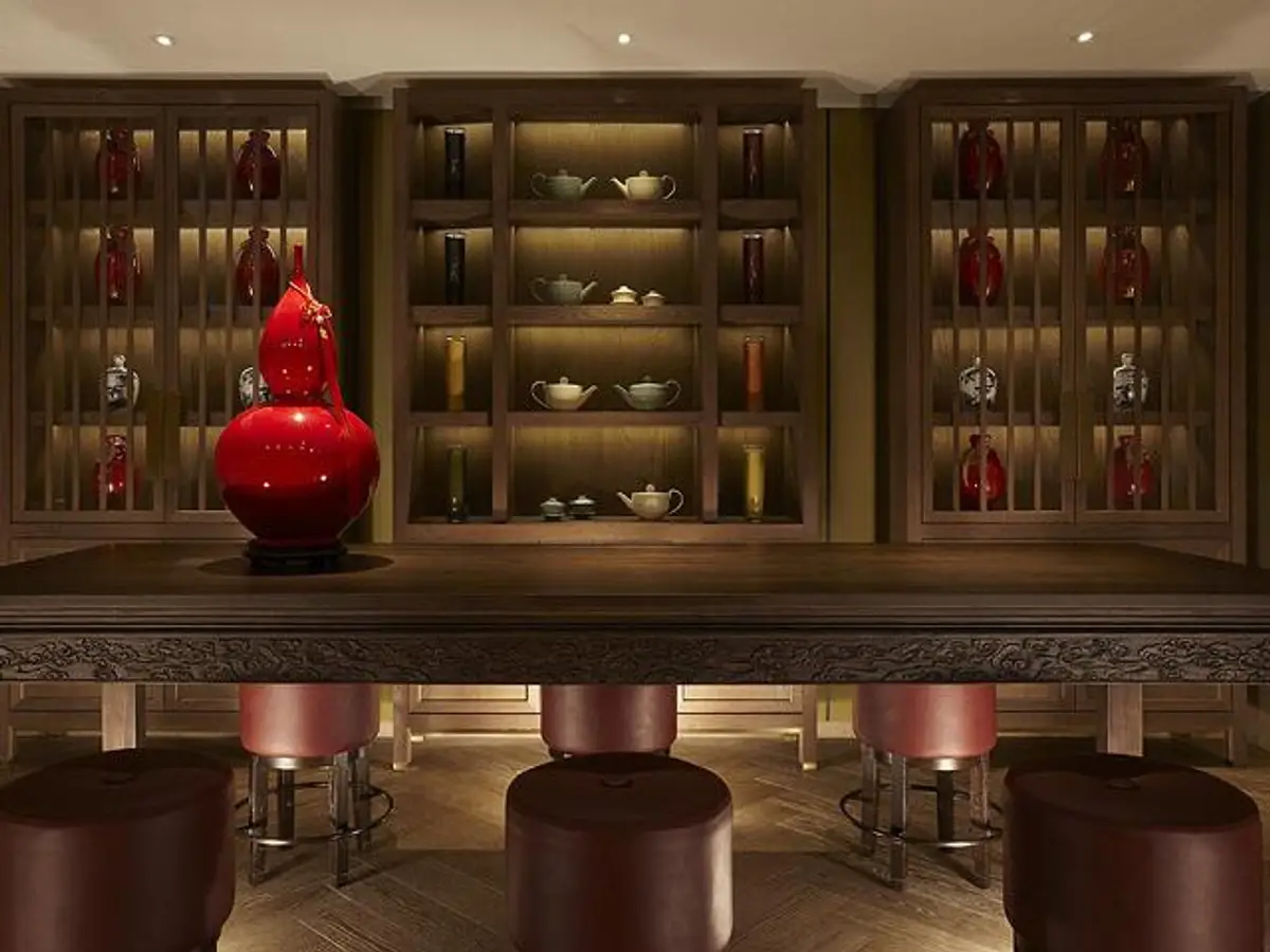 restaurant cover