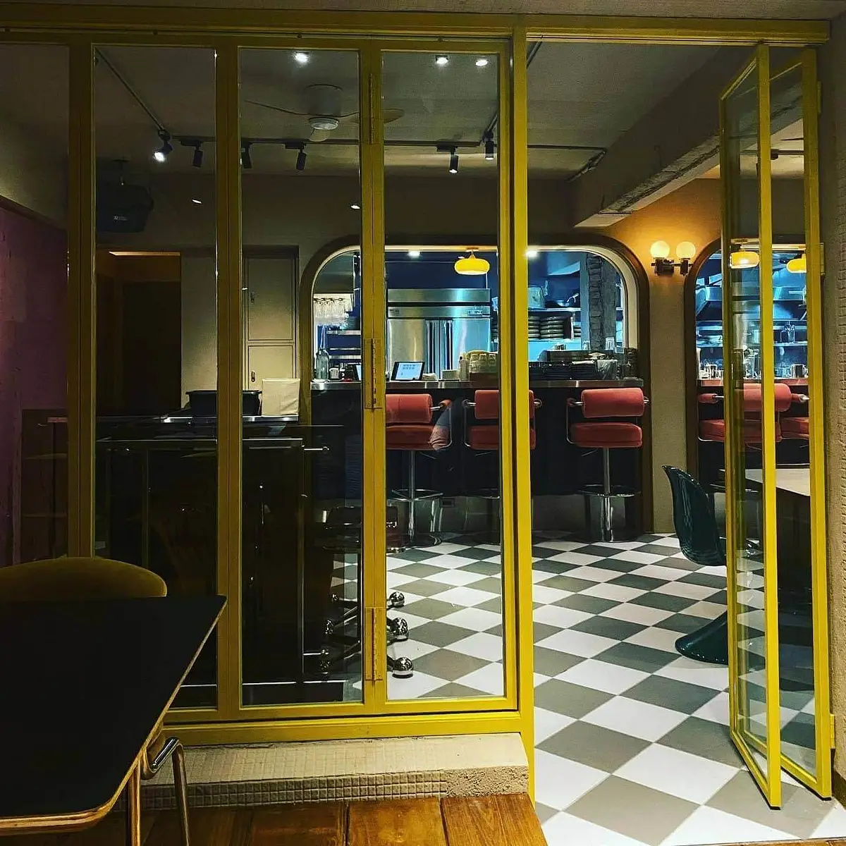 restaurant cover