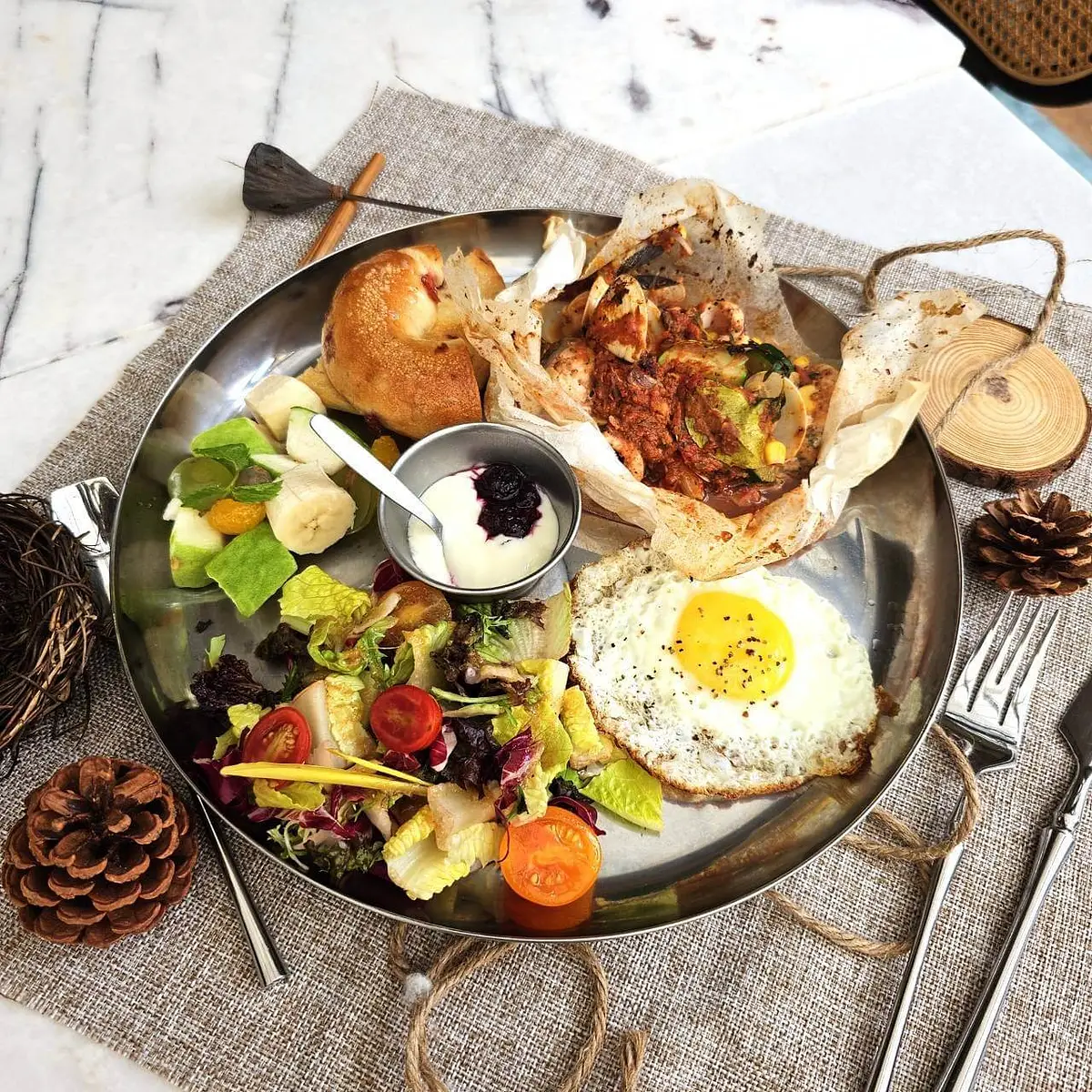 restaurant cover