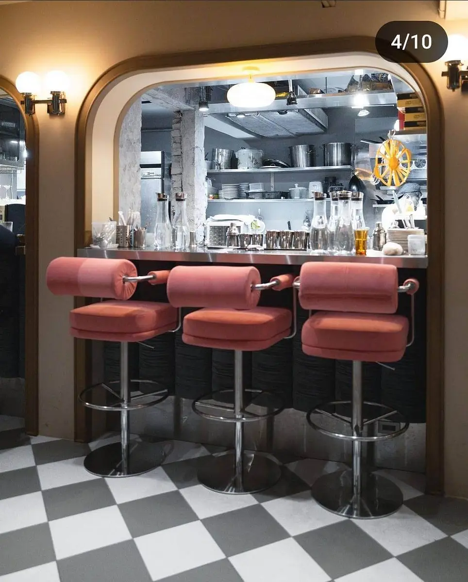 restaurant cover