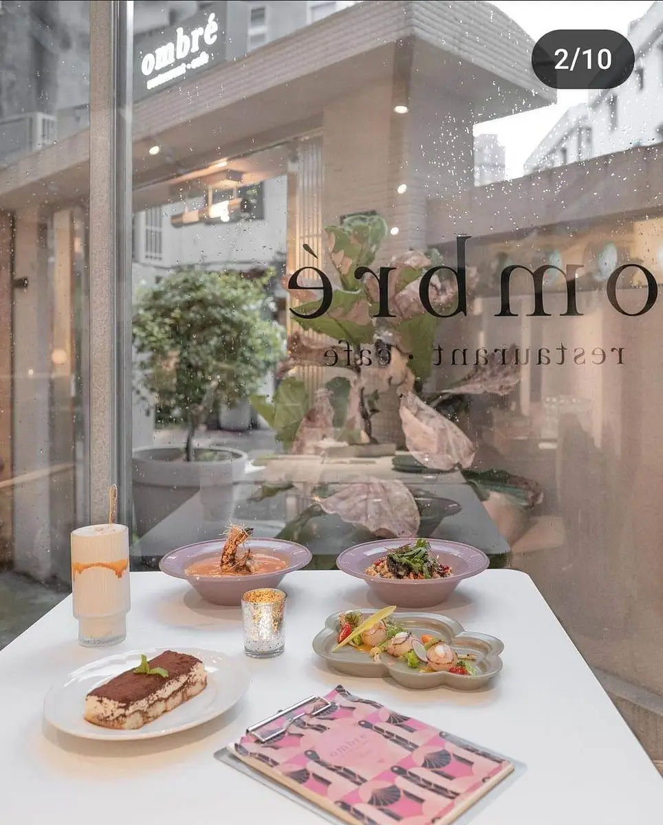 restaurant cover