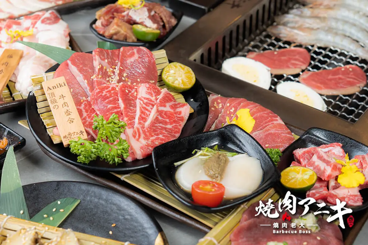 restaurant cover