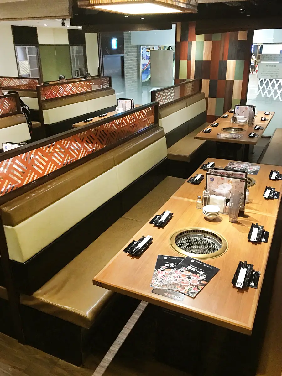 restaurant cover