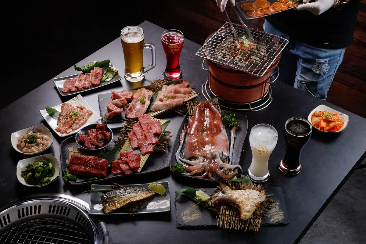restaurant cover