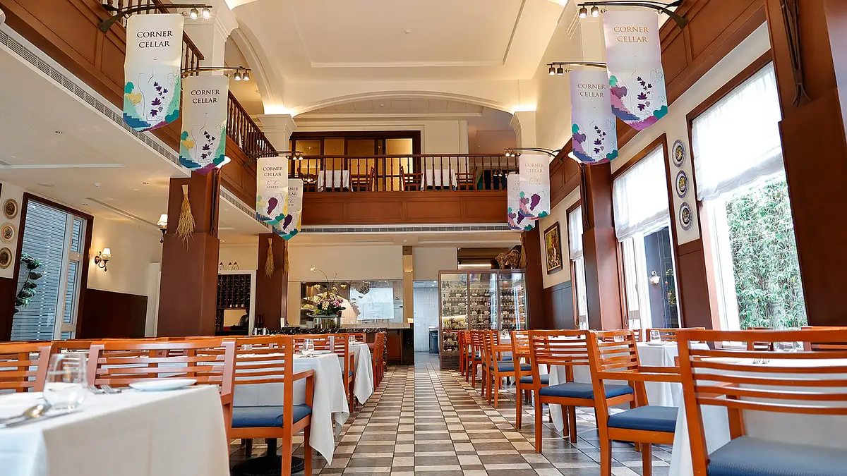 restaurant cover