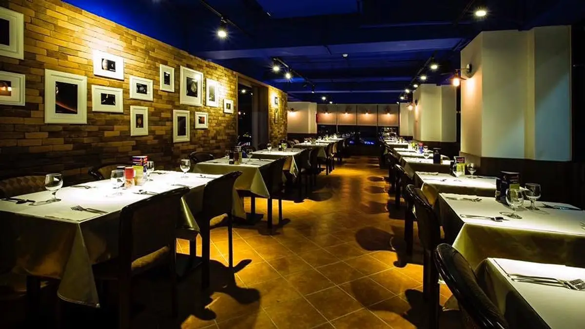 restaurant cover