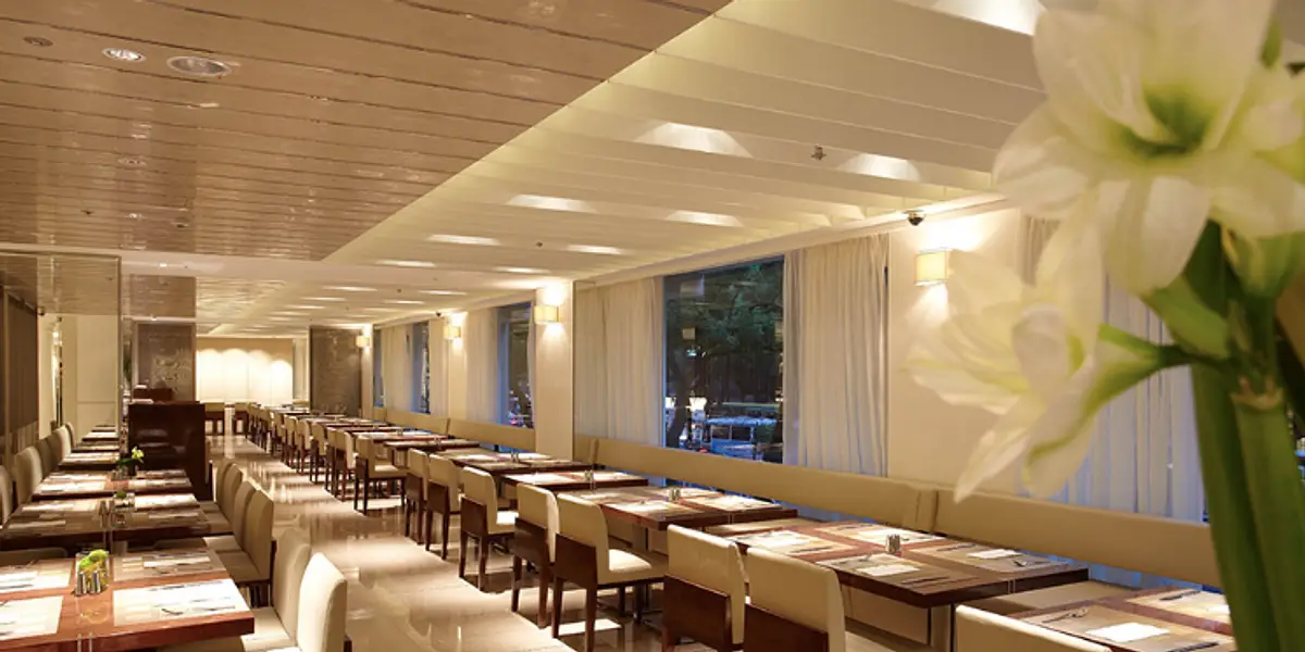 restaurant cover