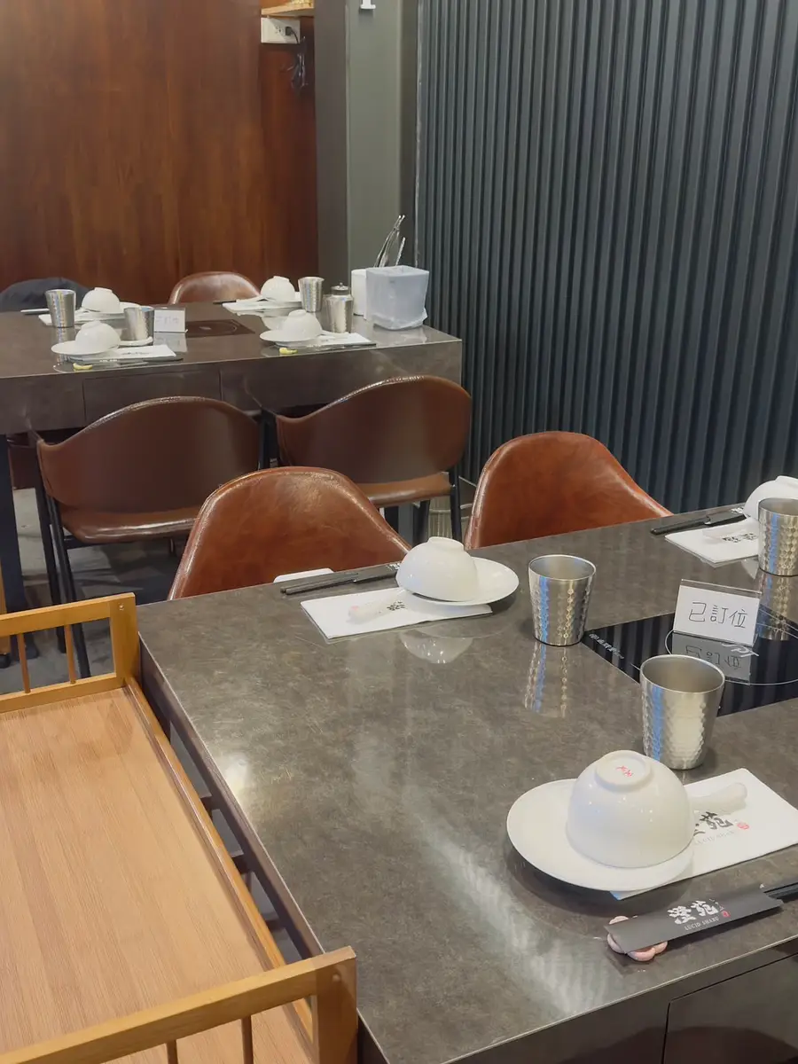 restaurant cover