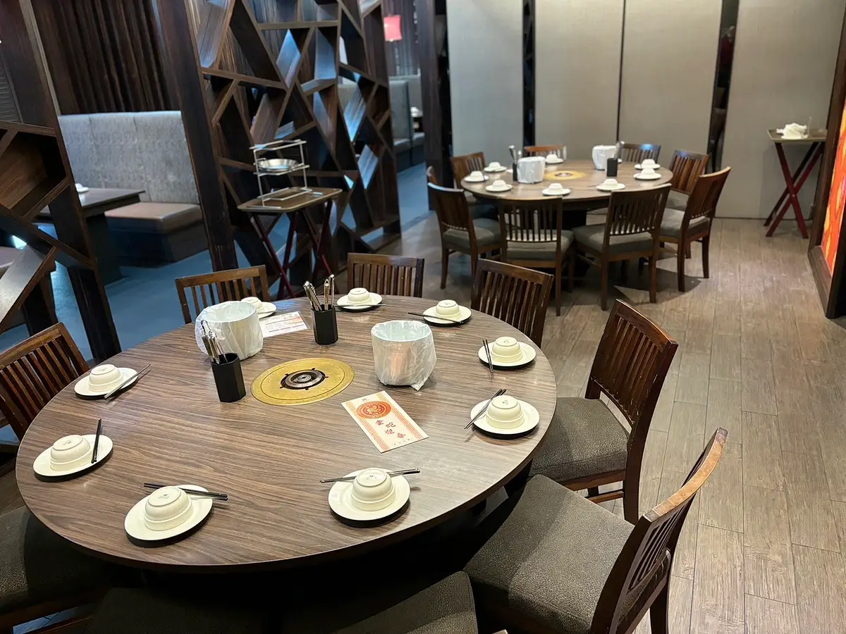restaurant cover