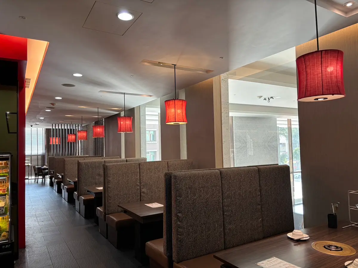 restaurant cover
