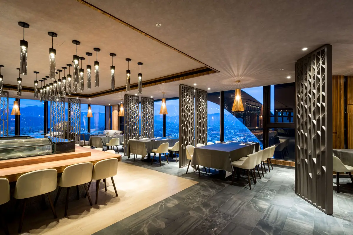 restaurant cover